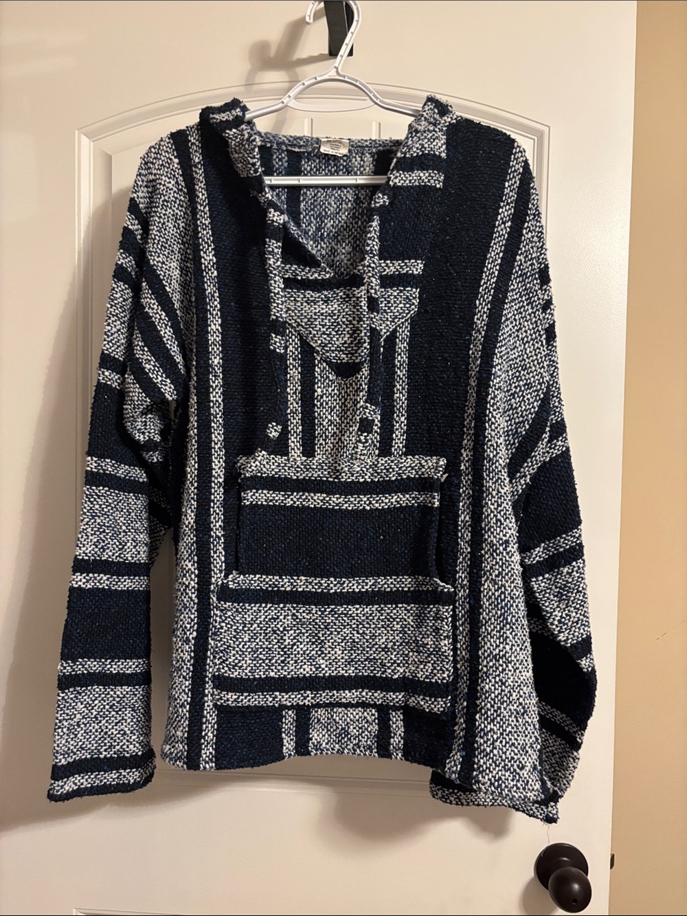 Artesanias Cuamatzi Blue & White Striped Baja Hoodie with Capucha